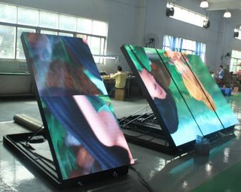 Quadros de avisos video do diodo emissor de luz do multi acesso da parte dianteira da exposição de diodo emissor de luz da cor P10 10000 pontos/sqm fornecedor