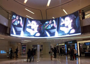 painéis curvados passo do diodo emissor de luz do pixel de 5mm 1/16 de exposição de diodo emissor de luz atual constante do anúncio publicitário da varredura fornecedor